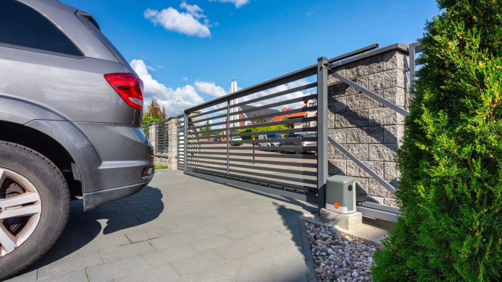 building-fences-on-shared-driveways-in-nz